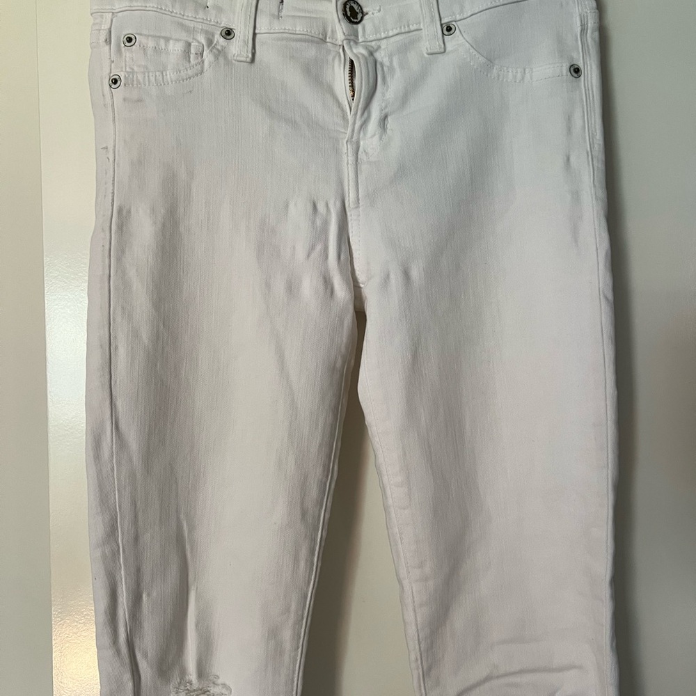 Elizabeth and James Women's White Distressed Skinny Jeans